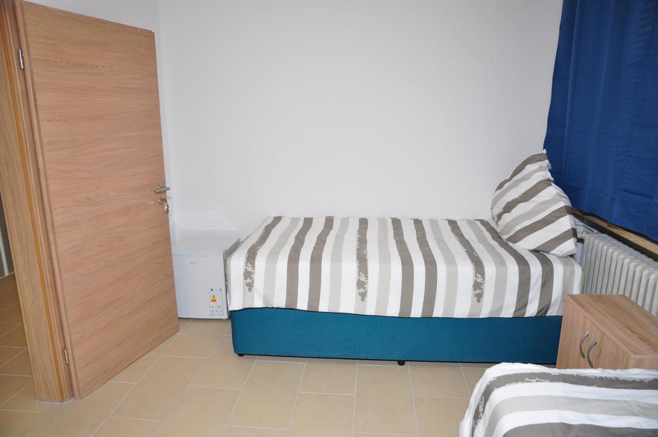 Hostel Weisenau Plaza Moguncja Zewnętrze zdjęcie