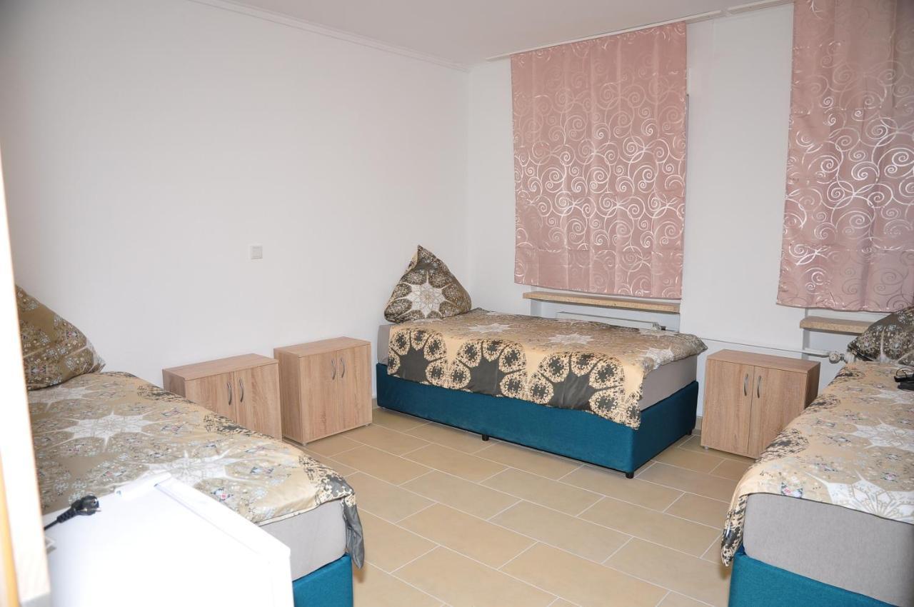 Hostel Weisenau Plaza Moguncja Zewnętrze zdjęcie